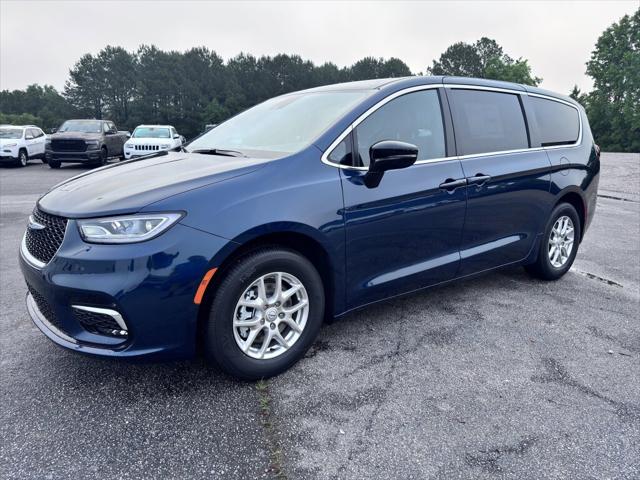 2025 Chrysler Pacifica PACIFICA SELECT