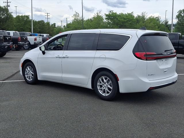 2025 Chrysler Pacifica PACIFICA SELECT