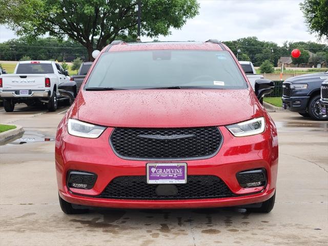 2025 Chrysler Pacifica Hybrid PACIFICA PLUG-IN HYBRID S APPEARANCE