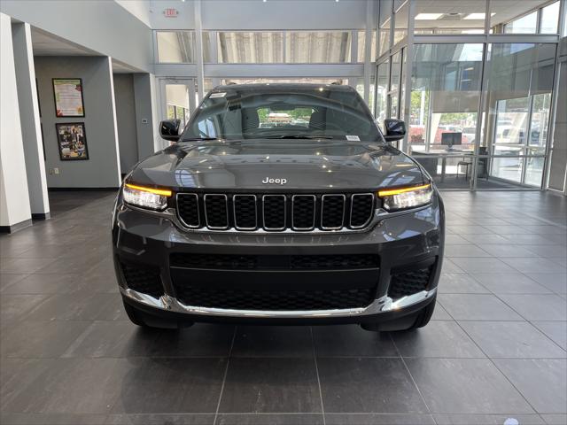 2025 Jeep Grand Cherokee GRAND CHEROKEE L LAREDO X 4X4