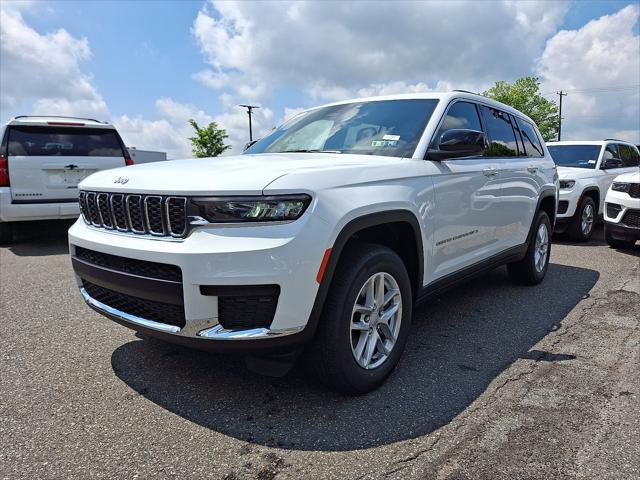 2025 Jeep Grand Cherokee GRAND CHEROKEE L LAREDO X 4X4