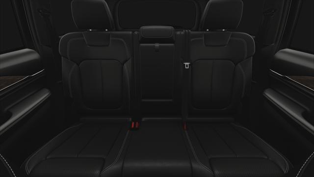 2025 Jeep Grand Cherokee GRAND CHEROKEE OVERLAND 4X4