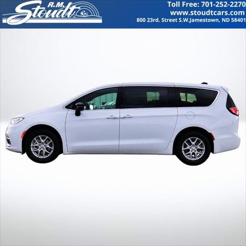 2025 Chrysler Pacifica PACIFICA SELECT