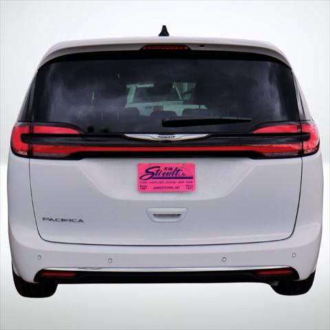 2025 Chrysler Pacifica PACIFICA SELECT