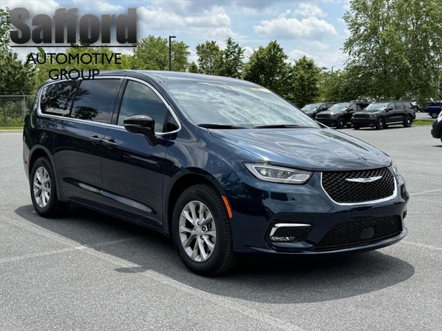 2025 Chrysler Pacifica PACIFICA SELECT AWD