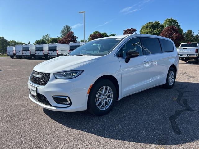 2025 Chrysler Pacifica PACIFICA SELECT