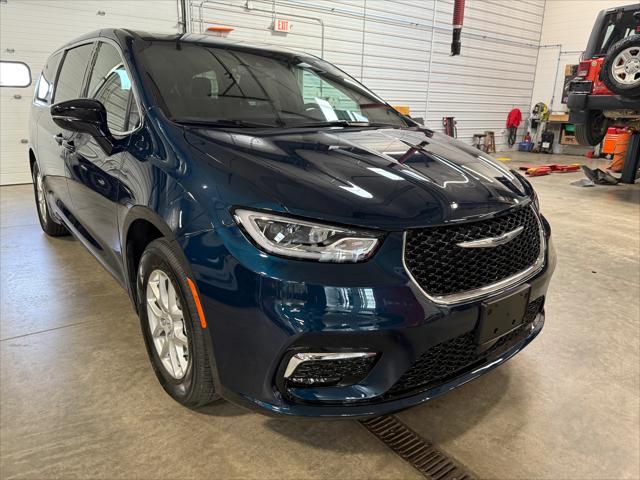 2025 Chrysler Pacifica PACIFICA SELECT