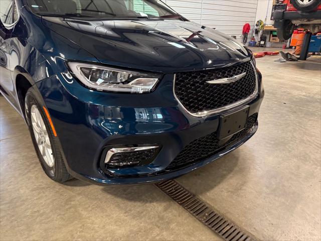 2025 Chrysler Pacifica PACIFICA SELECT