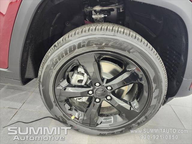 2025 Jeep Grand Cherokee GRAND CHEROKEE L ALTITUDE X 4X4