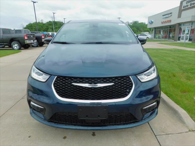 2025 Chrysler Pacifica PACIFICA SELECT