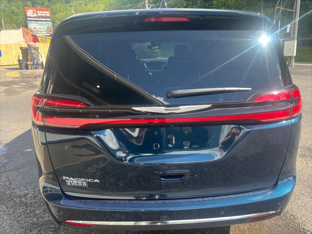 2025 Chrysler Pacifica PACIFICA SELECT