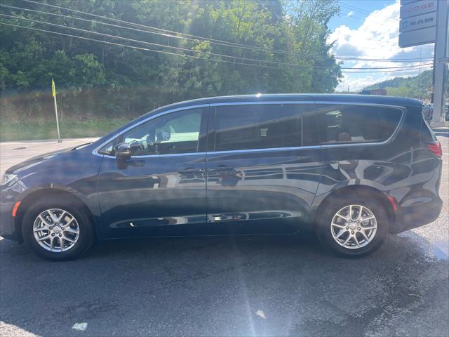 2025 Chrysler Pacifica PACIFICA SELECT