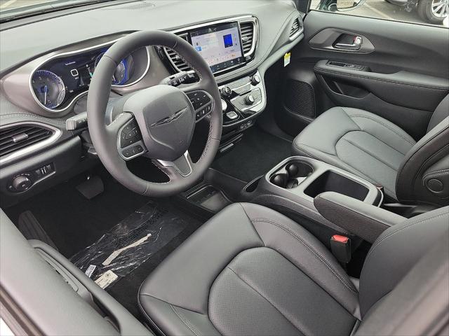 2025 Chrysler Pacifica PACIFICA SELECT