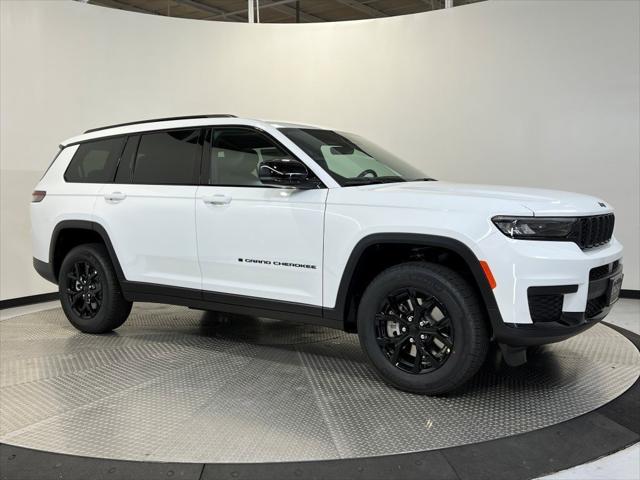 2025 Jeep Grand Cherokee GRAND CHEROKEE L ALTITUDE X 4X4