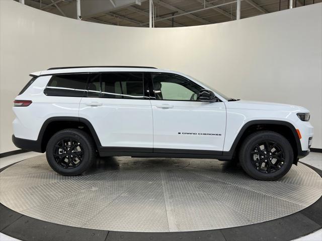 2025 Jeep Grand Cherokee GRAND CHEROKEE L ALTITUDE X 4X4