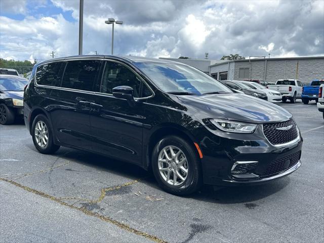 2025 Chrysler Pacifica PACIFICA SELECT