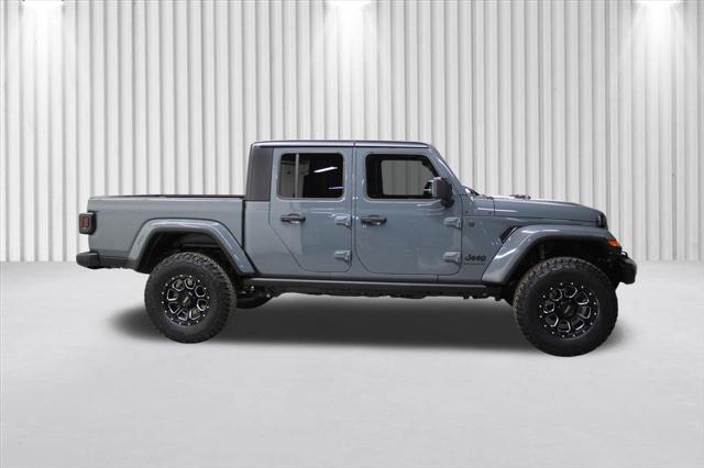 2025 Jeep Gladiator GLADIATOR SPORT S 4X4 2025 Jeep Gladiator GLADIATOR SPORT S 4X4
