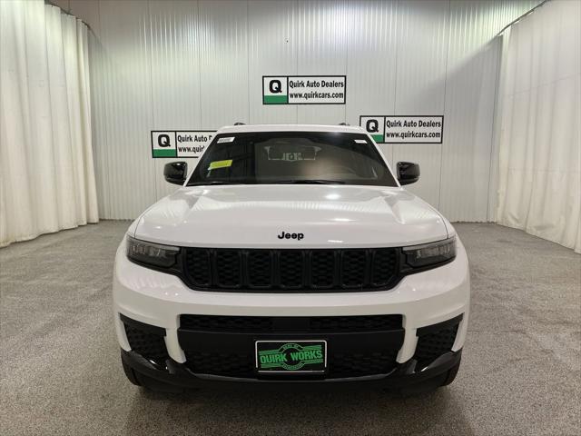 2025 Jeep Grand Cherokee GRAND CHEROKEE L ALTITUDE X 4X4
