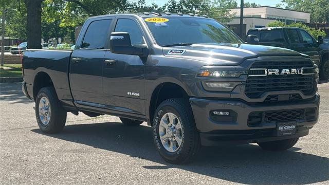 2025 RAM Ram 3500 RAM 3500 BIG HORN CREW CAB 4X4 64 BOX