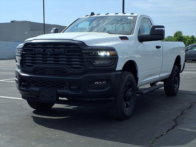 2025 RAM Ram 3500 RAM 3500 TRADESMAN REGULAR CAB 4X4 8 BOX