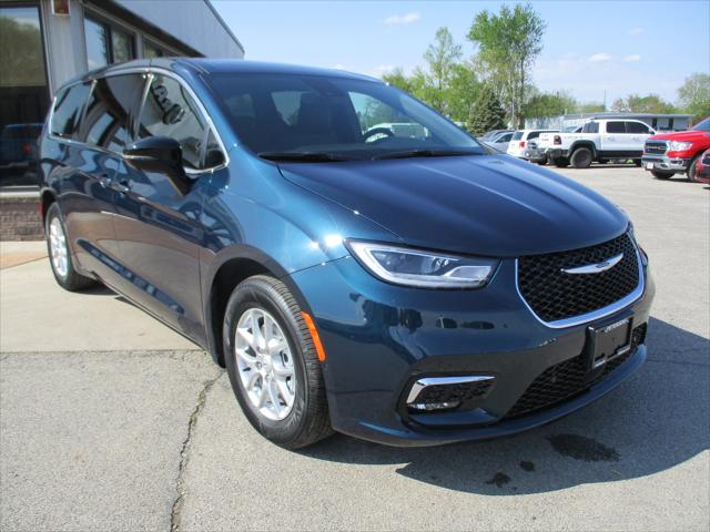 2025 Chrysler Pacifica PACIFICA SELECT