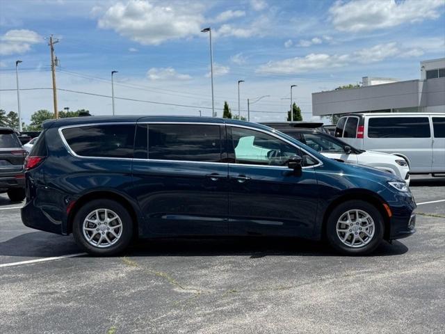 2025 Chrysler Pacifica PACIFICA SELECT