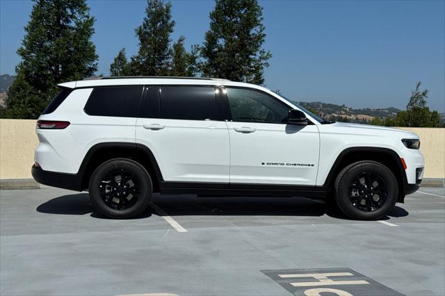 2025 Jeep Grand Cherokee GRAND CHEROKEE L ALTITUDE X 4X4