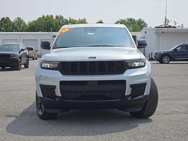 2025 Jeep Grand Cherokee GRAND CHEROKEE L ALTITUDE X 4X4