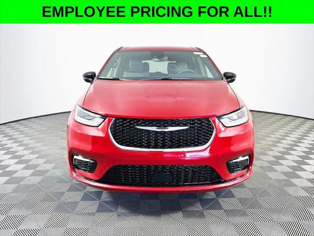 2025 Chrysler Pacifica PACIFICA SELECT AWD