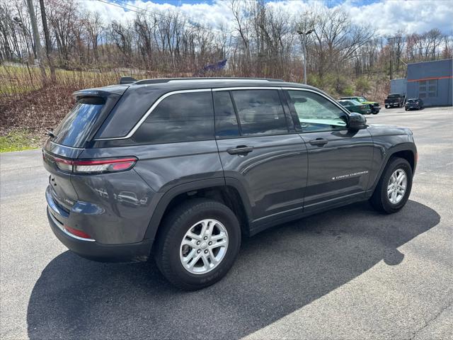 2023 Jeep Grand Cherokee Laredo 4x4