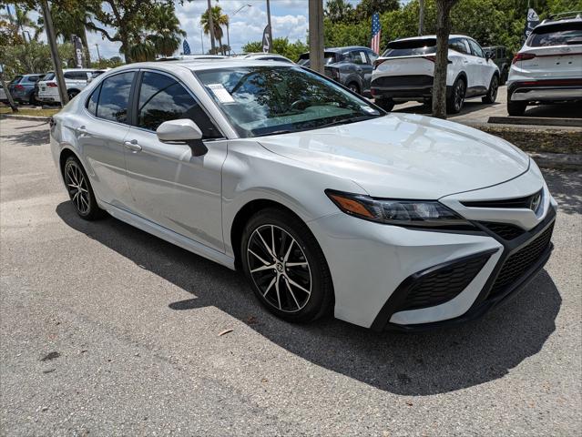 2023 Toyota Camry SE
