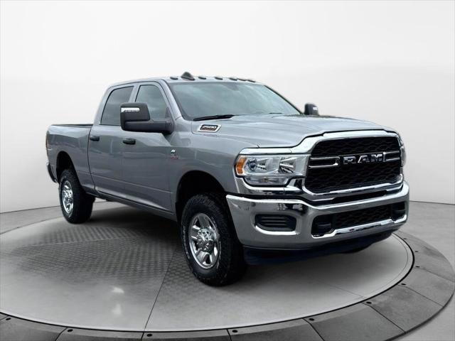 2023 RAM 2500 Tradesman Crew Cab 4x4 64 Box