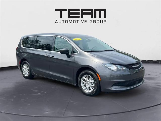 2022 Chrysler Voyager LX