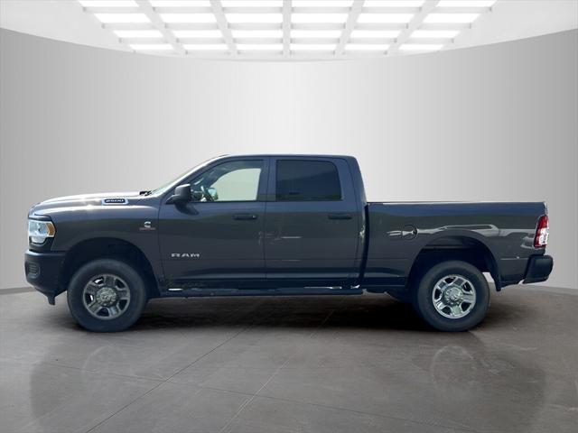 2022 RAM 2500 Tradesman Crew Cab 4x4 64 Box