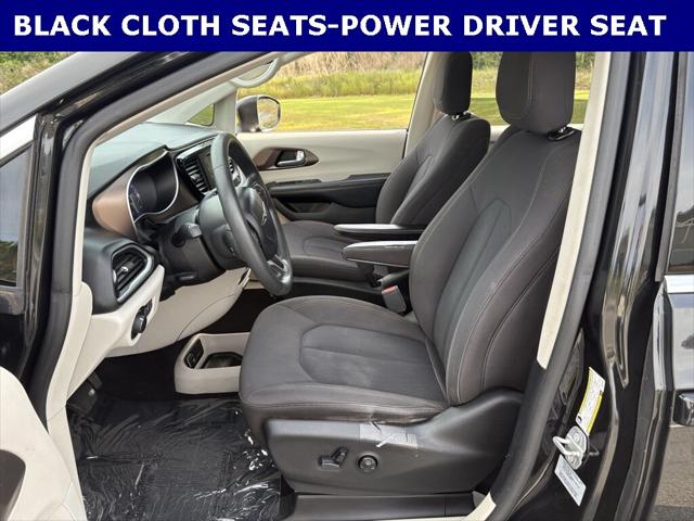 2017 Chrysler Pacifica LX