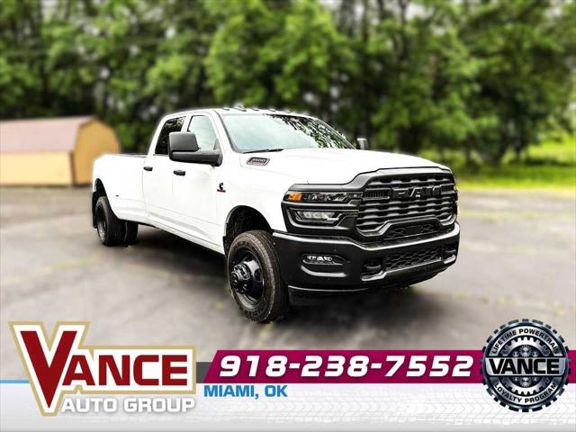 2025 RAM Ram 3500 RAM 3500 TRADESMAN CREW CAB 4X4 8 BOX