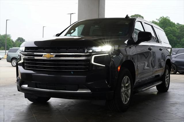 2023 Chevrolet Suburban 2WD LT