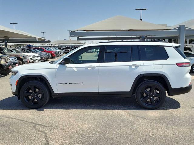 2023 Jeep Grand Cherokee L Altitude 4x2
