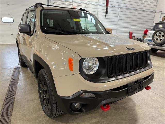 2017 Jeep Renegade Deserthawk 4x4