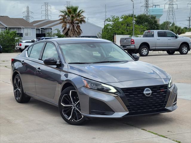 2023 Nissan Altima SR FWD