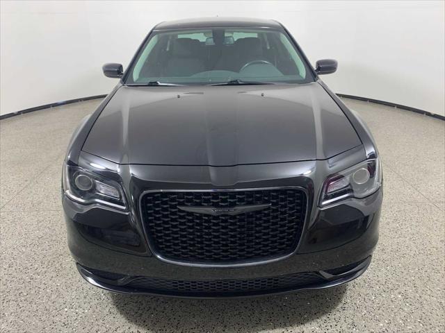 2020 Chrysler 300 Touring