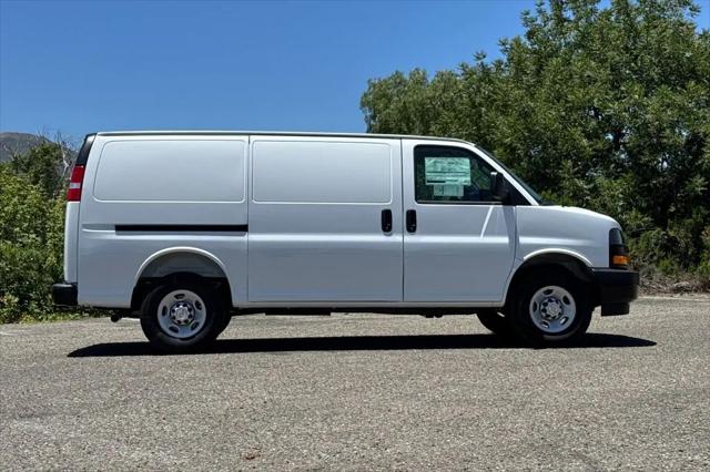 2025 Chevrolet Express Cargo Van RWD 2500 Regular Wheelbase WT