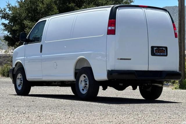 2025 Chevrolet Express Cargo Van RWD 2500 Regular Wheelbase WT