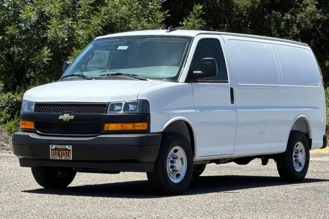 2025 Chevrolet Express Cargo Van RWD 2500 Regular Wheelbase WT