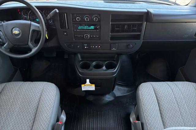 2025 Chevrolet Express Cargo Van RWD 2500 Regular Wheelbase WT