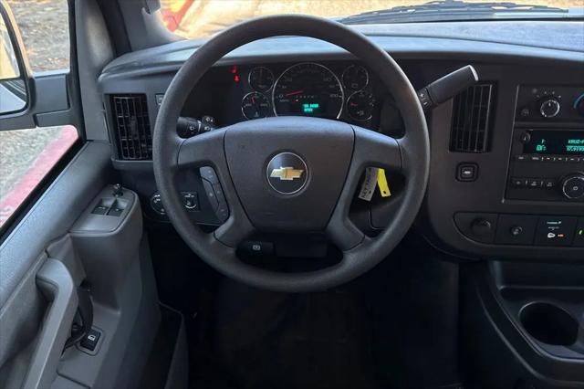 2025 Chevrolet Express Cargo Van RWD 2500 Regular Wheelbase WT