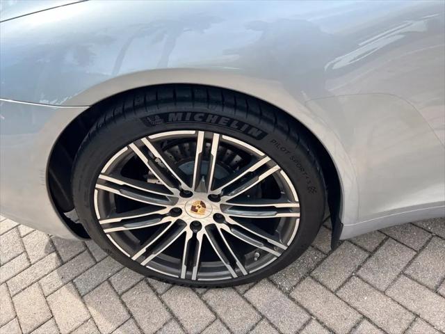 2014 Porsche 911 Carrera 4