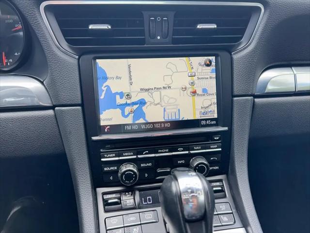 2014 Porsche 911 Carrera 4