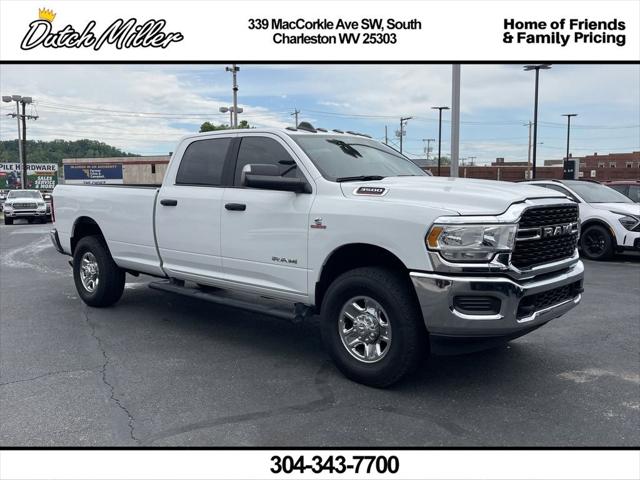 2022 RAM 3500 Big Horn Crew Cab 4x4 8 Box