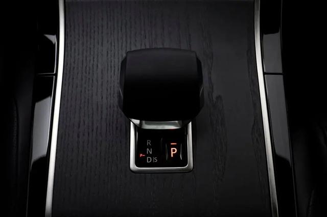 2026 Land Rover Range Rover Velar Autobiography